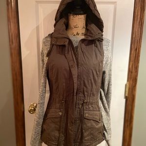 Olive/Army green lightweight hooded vest